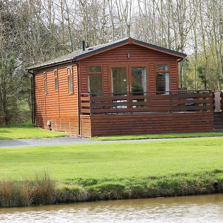 Oak Lodge Hadnall Exterior foto