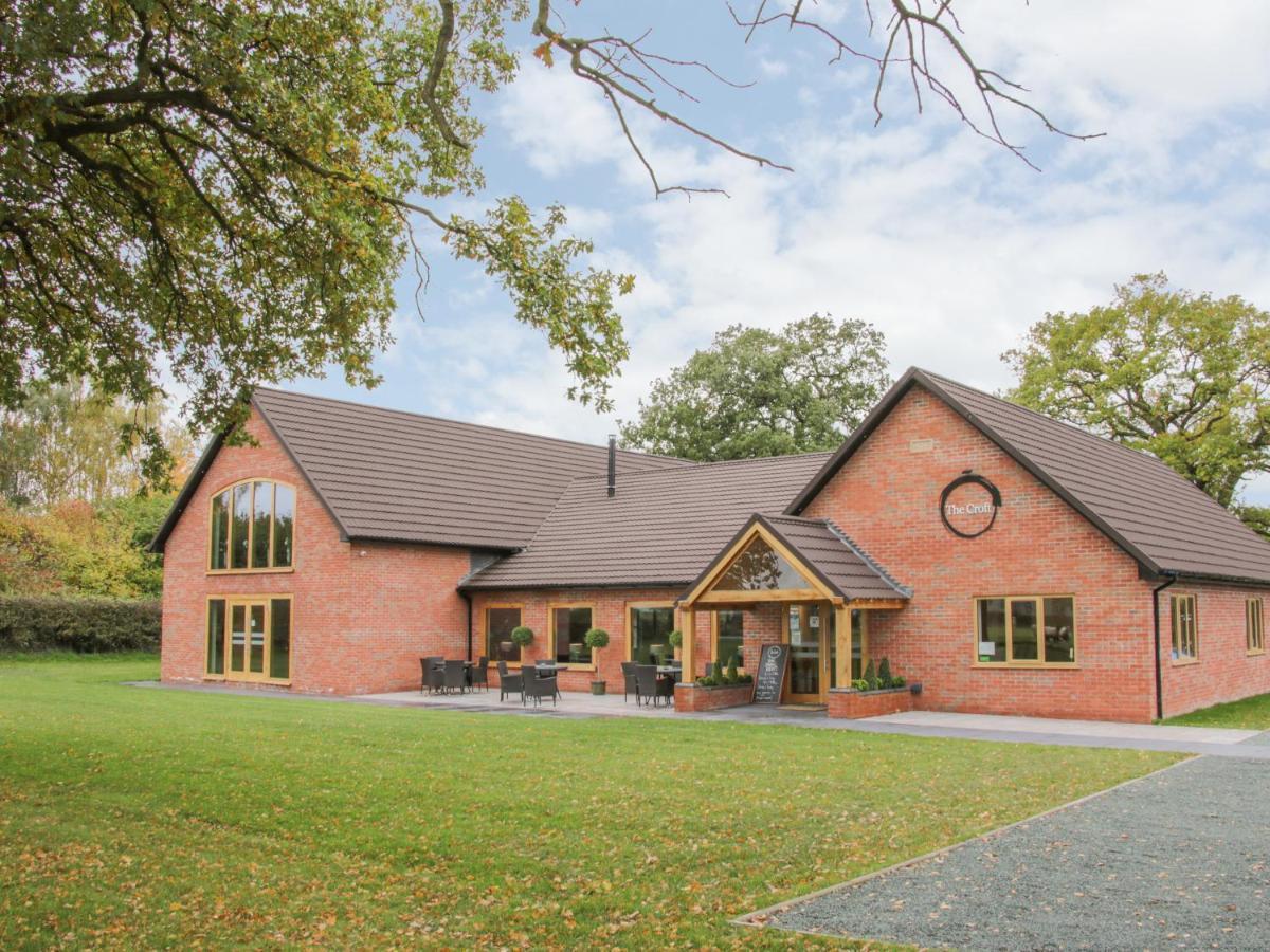 Oak Lodge Hadnall Exterior foto